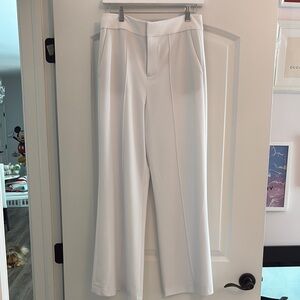 Alice+ Olivia NWT Dylan White Women's Pants Size 6 Hemmed for a 5’7” woman.